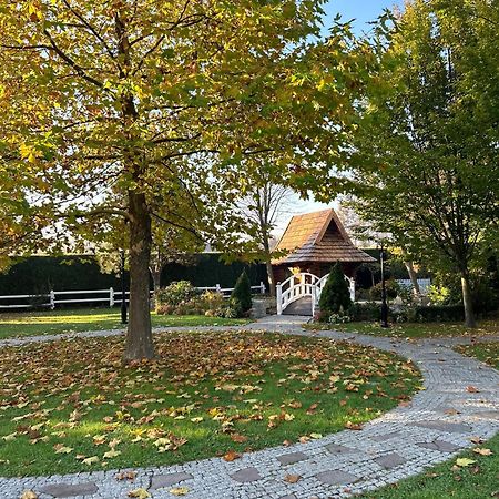 Hotel Nad Raba - Bochnia Esterno foto