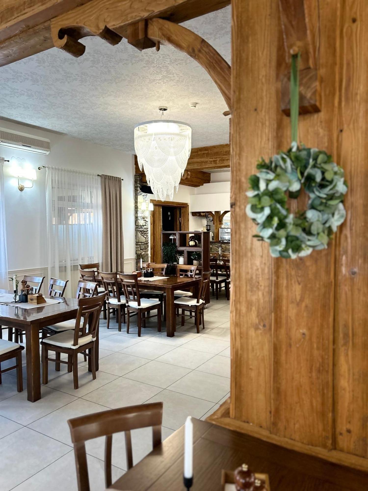 Hotel Nad Raba - Bochnia Esterno foto