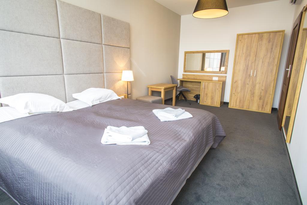 Hotel Nad Raba - Bochnia Esterno foto